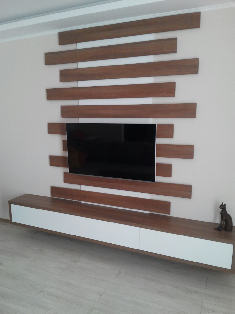 Стенка горка в гостиную